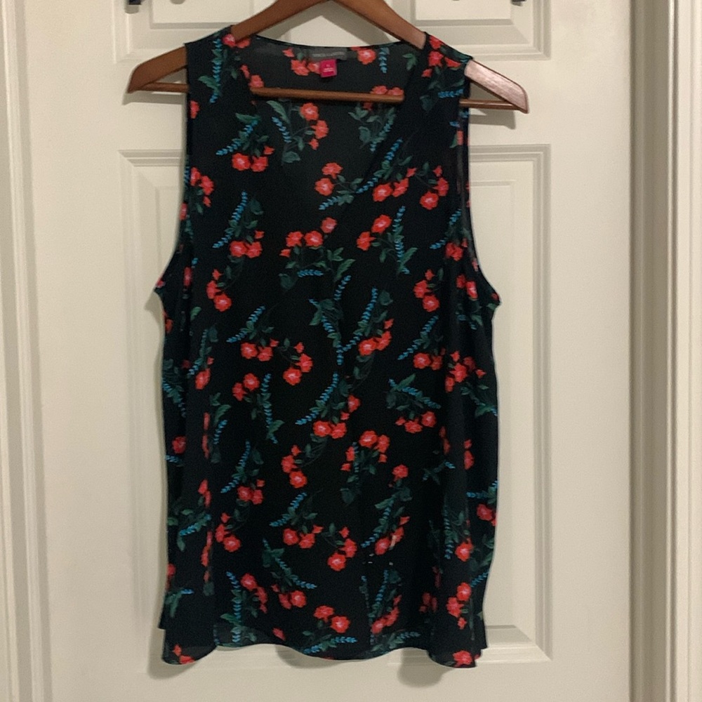 Vince Camuto top